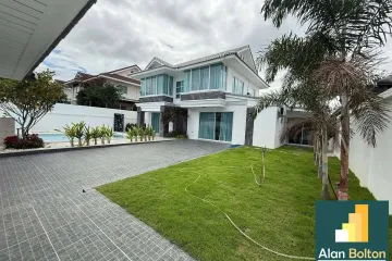 5 Bedroom House for Sale or Rent in Na Kluea, Chonburi