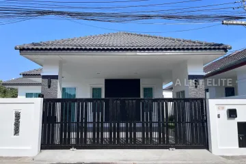 3 Bedroom House for sale in Na Kluea, Chonburi
