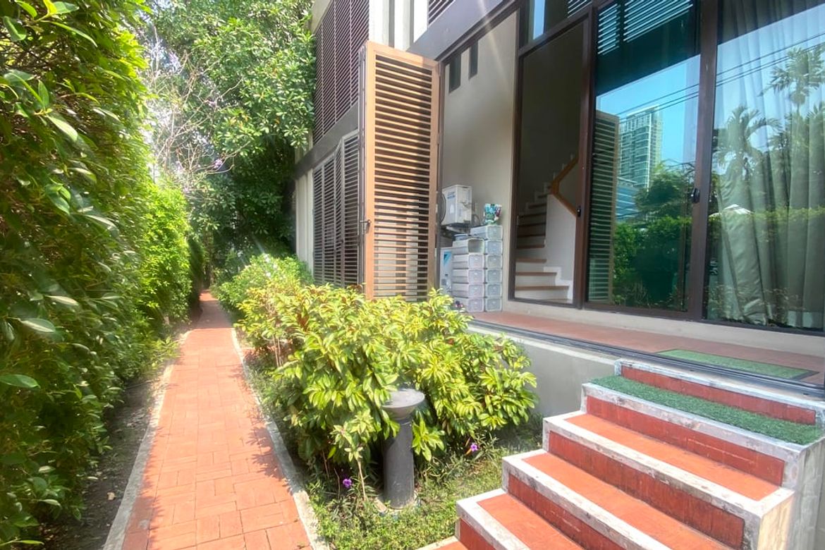 Khlong Toei, Bangkok - Photo 3