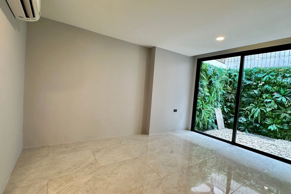 Watthana, Bangkok - Photo 3