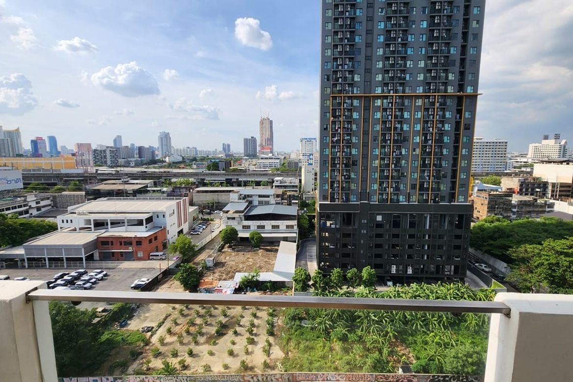 Watthana, Bangkok - Photo 3