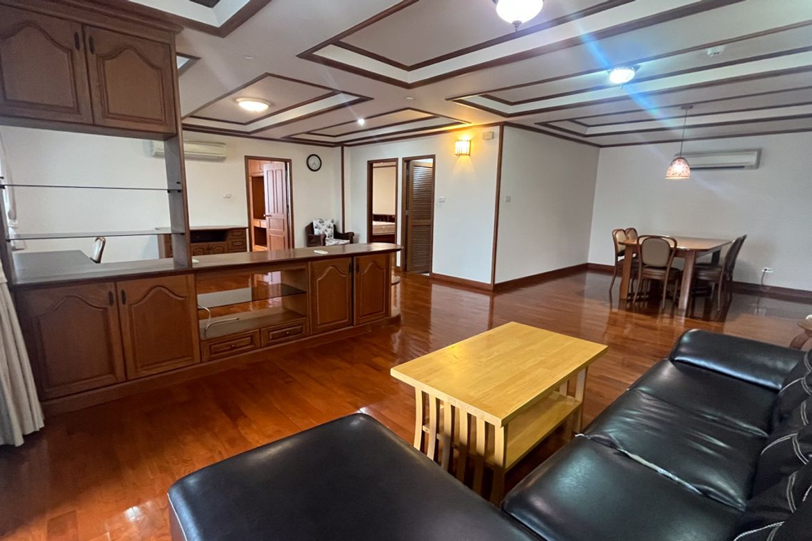 Watthana, Bangkok - Photo 2