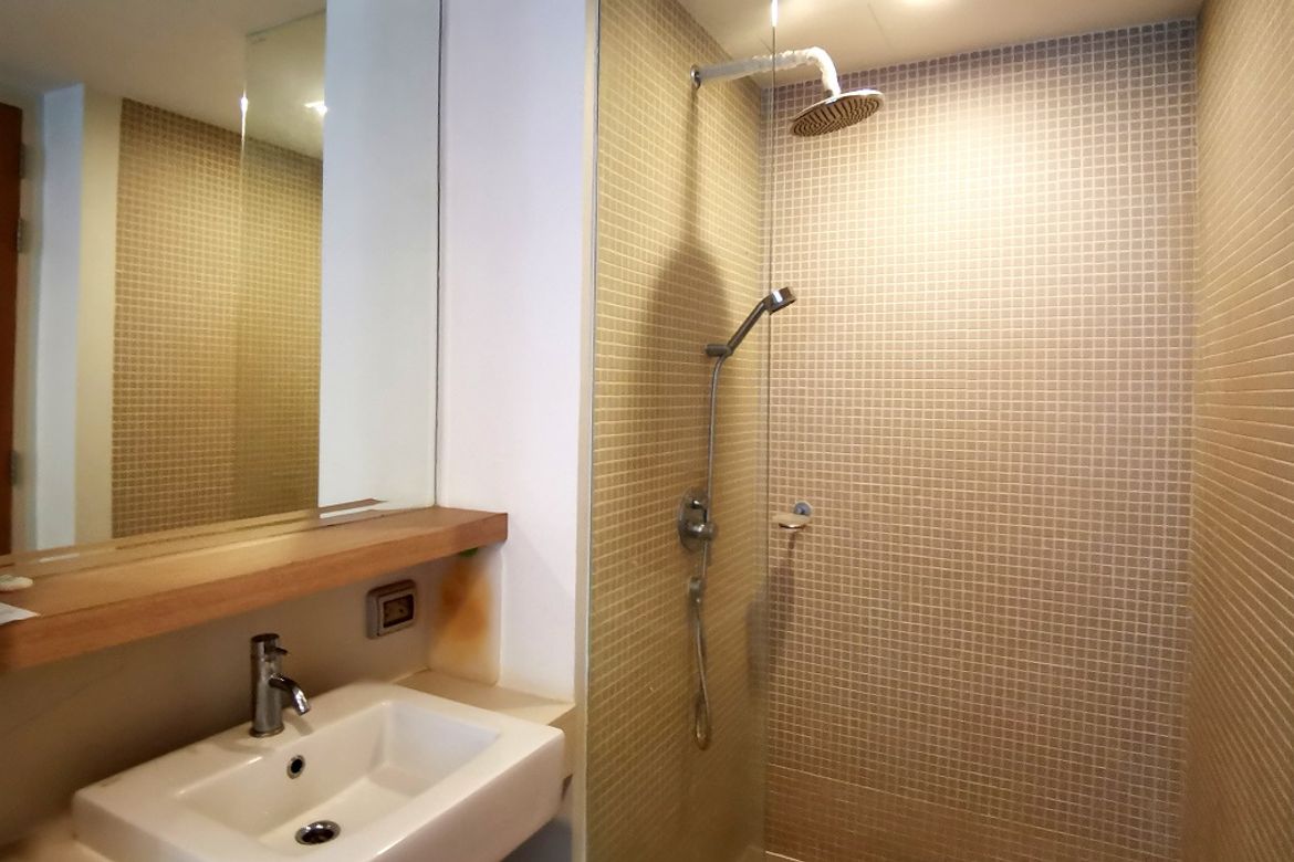 Pathum Wan, Bangkok - Photo 2