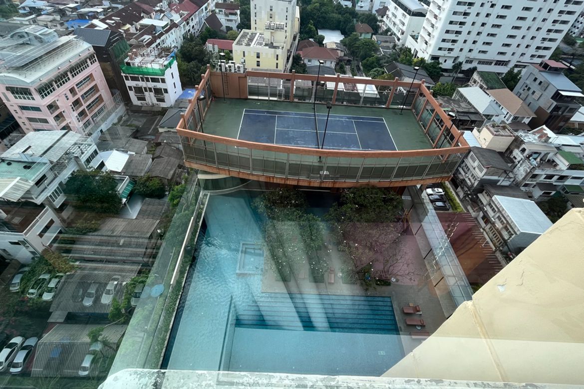 Sathon, Bangkok - Photo 3