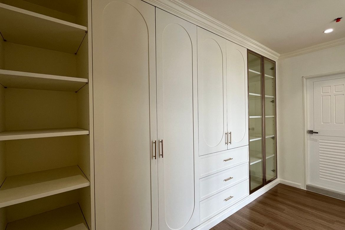 Watthana, Bangkok - Photo 3