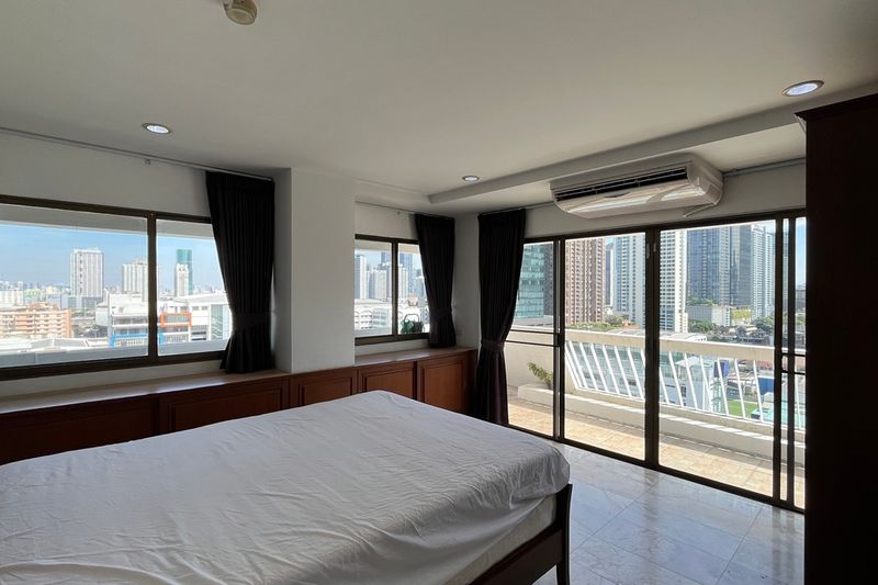 Watthana, Bangkok - Photo 3