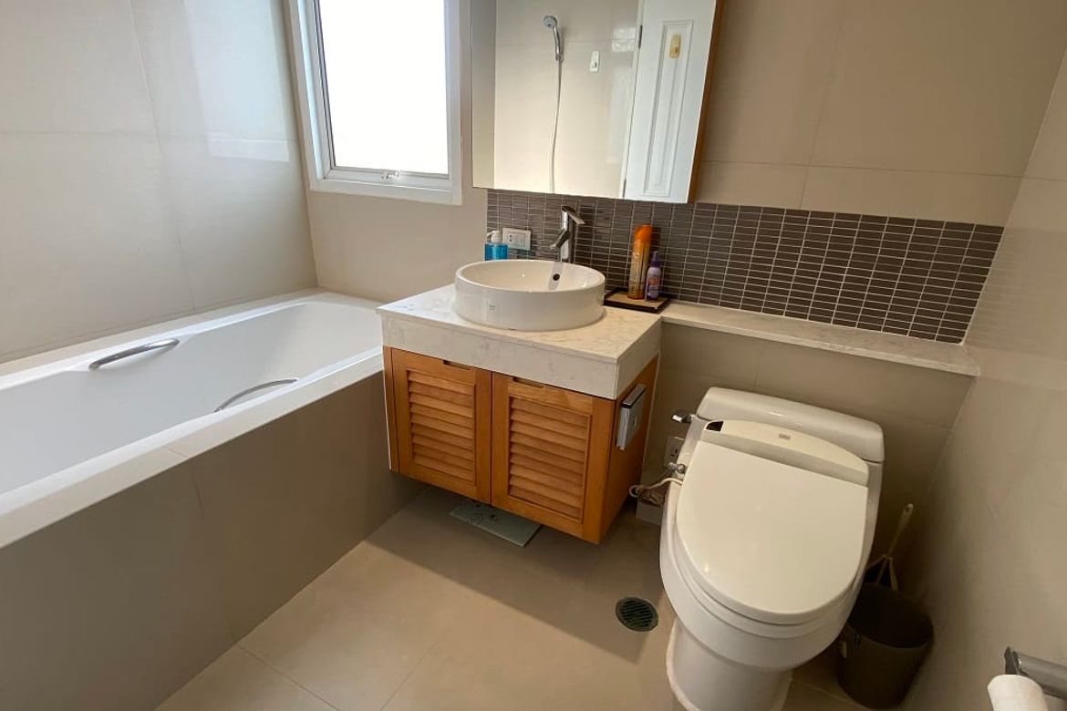 Watthana, Bangkok - Photo 3