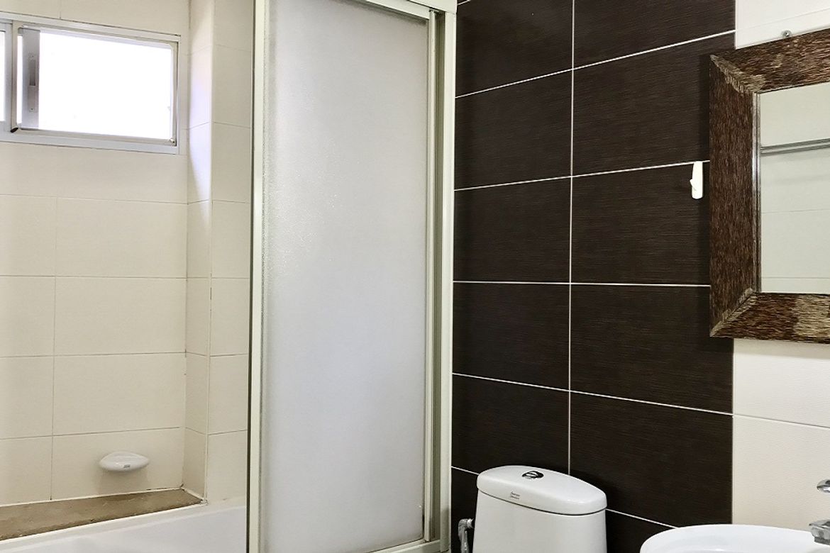 Watthana, Bangkok - Photo 2