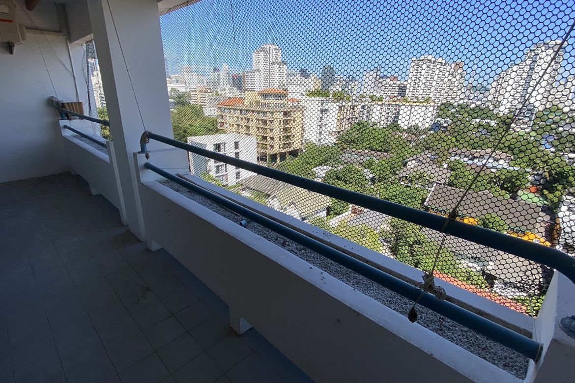 Watthana, Bangkok - Photo 2