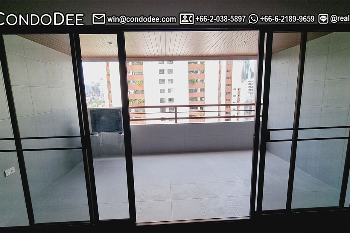 Watthana, Bangkok - Photo 2