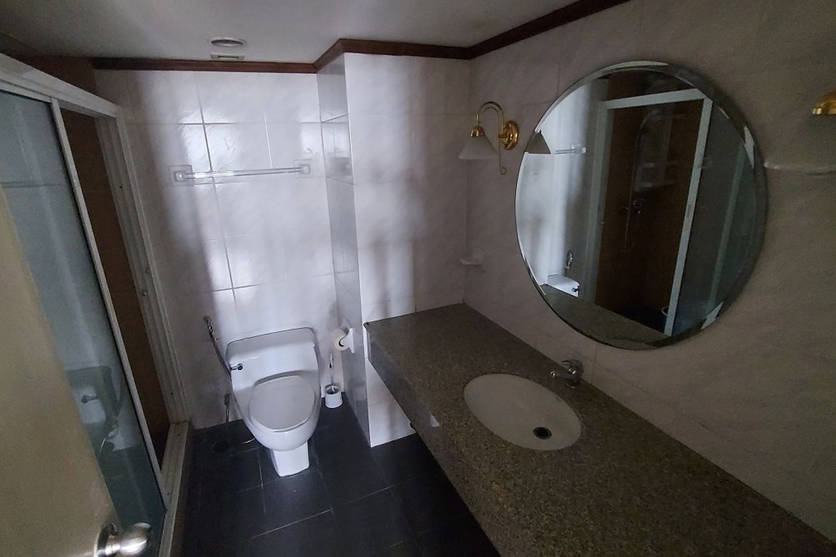 Khlong Toei, Bangkok - Photo 3