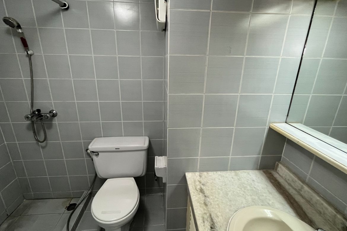 Watthana, Bangkok - Photo 3