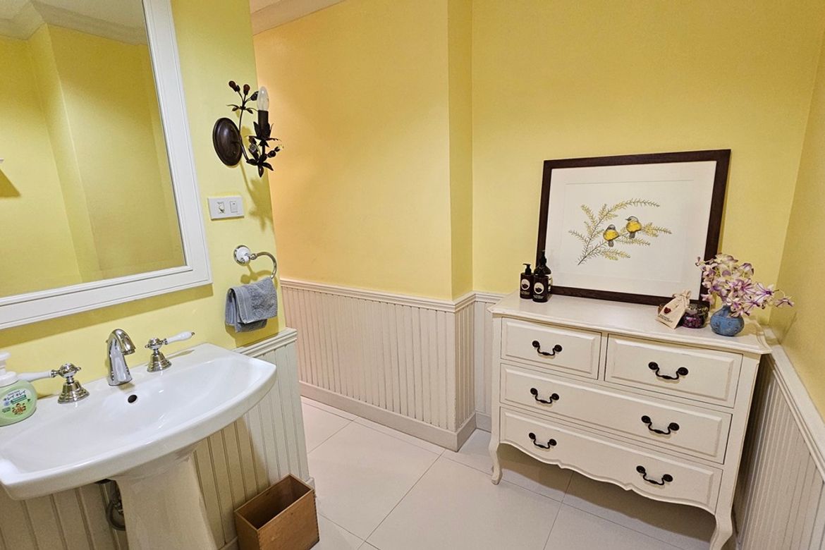 Watthana, Bangkok - Photo 2