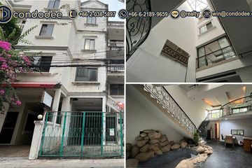 5 Bedroom Townhouse for sale in Phra Khanong Nuea, Bangkok