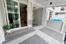 3 Bedroom Townhouse for sale in Khlong Thanon, Bangkok