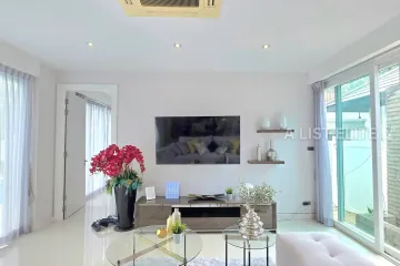 4 Bedroom House for sale in 