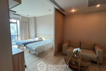 2 Bedroom Condo for rent in The Room Sukhumvit 21, Khlong Toei Nuea, Bangkok near MRT Sukhumvit