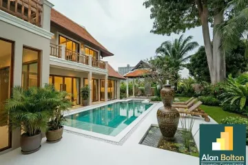 5 Bedroom House for sale in Na Kluea, Chonburi