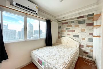 1 Bedroom Condo for rent in Khlong Toei Nuea, Bangkok near MRT Phetchaburi