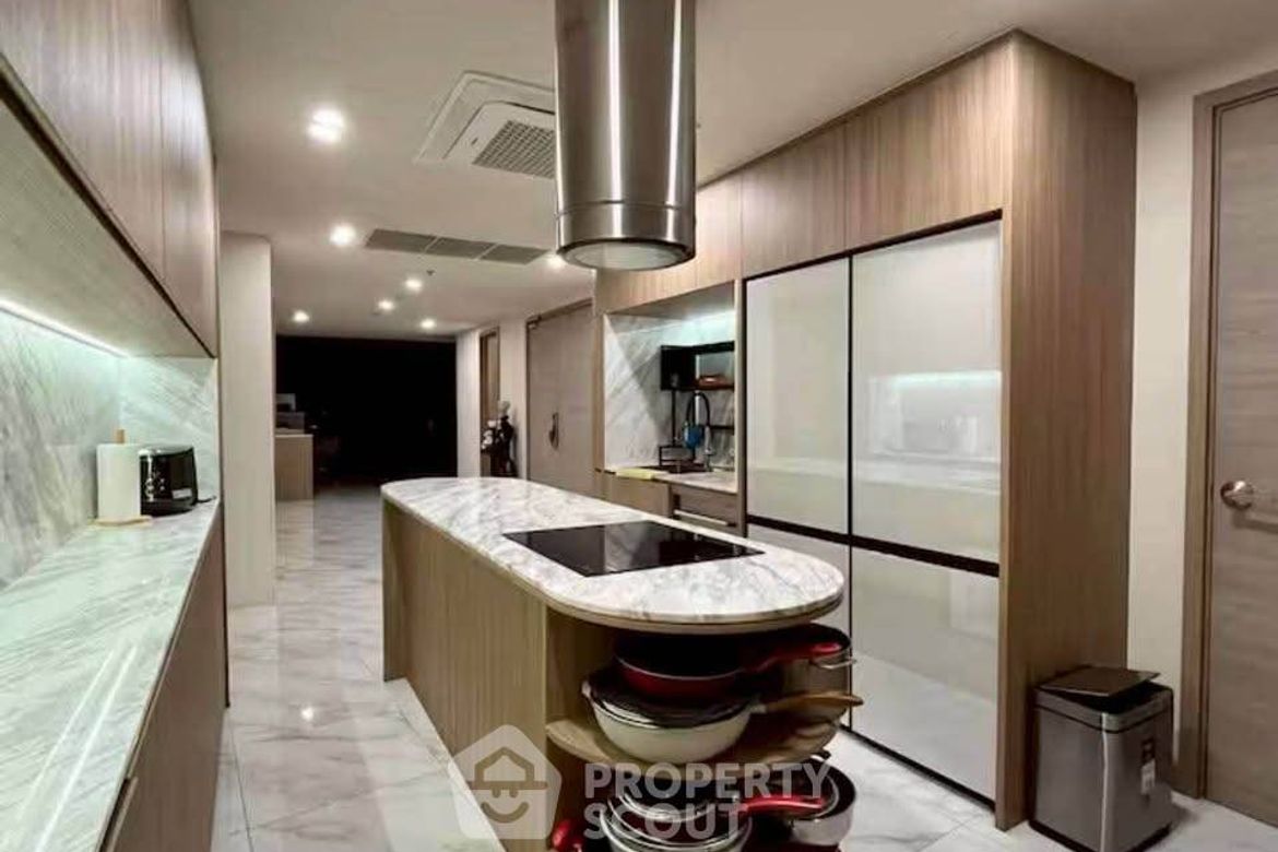 Yan Nawa, Bangkok - Photo 3