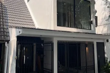 4 Bedroom Townhouse for Sale or Rent in Khlong Tan Nuea, Bangkok near BTS Phrom Phong