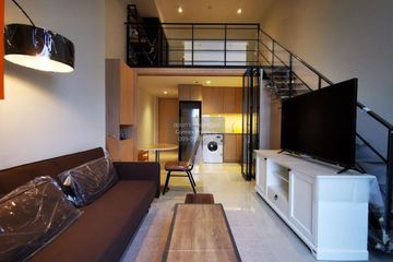1 Bedroom Condo for rent in The Lofts Silom, Silom, Bangkok near BTS Surasak