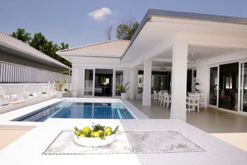 2 Bedroom Villa for sale in Pa Khlok, Phuket