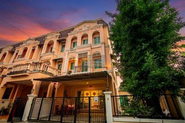 3 Bedroom Townhouse for rent in URBAN SATHORN, Bang Chak, Bangkok