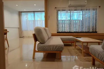 2 Bedroom Townhouse for rent in Bang Chak, Bangkok near BTS Punnawithi