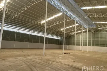 Warehouse / Factory for rent in Saphan Sung, Bangkok near MRT Sammakon