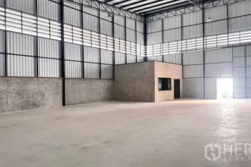 Warehouse / Factory for rent in Sam Wa Tawan Tok, Bangkok