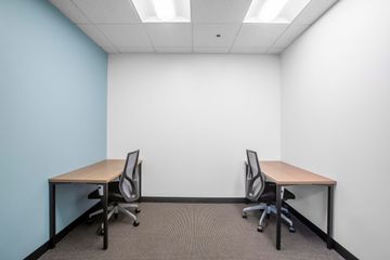 Office for rent in Bang Kapi, Bangkok near MRT Phetchaburi
