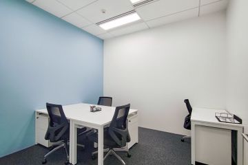 Office for rent in Khlong Toei Nuea, Bangkok near BTS Ploen Chit