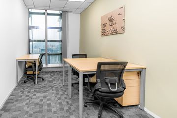 Office for rent in Bang Na, Bangkok near BTS Udom Suk