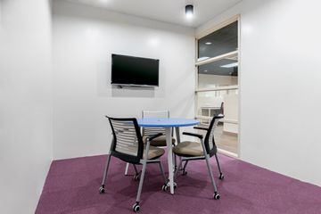 Office for rent in Din Daeng, Bangkok near MRT Sutthisan
