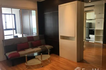 1 Bedroom Condo for rent in Lumpini Place Pinklao 2, Arun Amarin, Bangkok near BTS Bang Wa