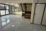 3 Bedroom Townhouse for rent in Bang Chak, Bangkok