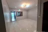 6 Bedroom Townhouse for rent in Bang Chak, Bangkok near BTS Punnawithi