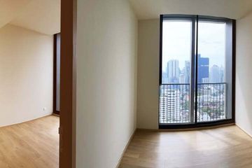 1 Bedroom Condo for sale in Noble Around 33, Khlong Tan Nuea, Bangkok near BTS Phrom Phong