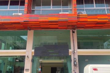 2 Bedroom Townhouse for sale in Green Plus Mall (CBP), Nong Pa Khrang, Chiang Mai