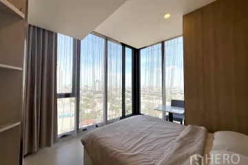 2 Bedroom Condo for sale in Mazarine Ratchayothin, Chan Kasem, Bangkok near BTS Ratchayothin