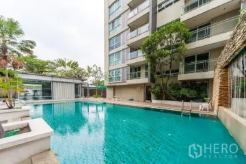 3 Bedroom Condo for rent in Khlong Tan Nuea, Bangkok