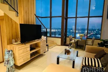 1 Bedroom Condo for rent in The Emporio Place, Khlong Tan, Bangkok near BTS Phrom Phong