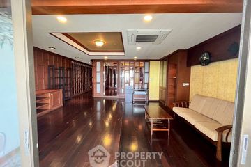 1 Bedroom Condo for rent in Silom, Bangkok near BTS Saphan Taksin