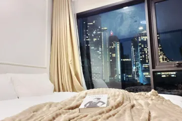 1 Bedroom Condo for sale in Life One Wireless, Lumpini, Bangkok near BTS Ploen Chit