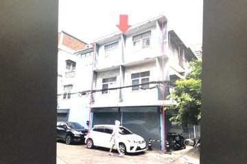 2 Bedroom Townhouse for rent in Wong Sawang, Bangkok