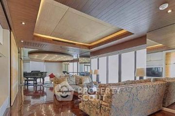 2 Bedroom Condo for rent in Silom, Bangkok near BTS Saphan Taksin