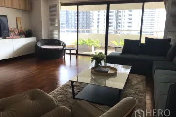 3 Bedroom Condo for rent in Tower Park, Khlong Toei Nuea, Bangkok near BTS Nana