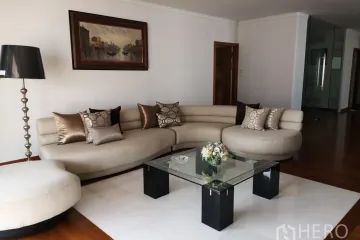 3 Bedroom Condo for rent in Tower Park, Khlong Toei Nuea, Bangkok near BTS Nana