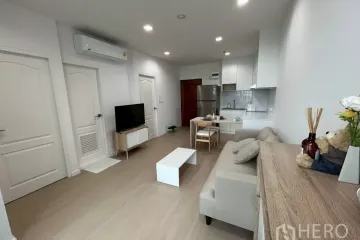 2 Bedroom Condo for rent in Sathorn House, Silom, Bangkok near BTS Surasak